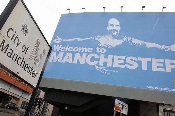 Fan Man City vui mừng chào đón Pep Guardiola