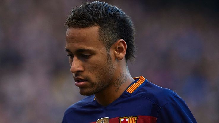 Neymar cất cao lời hát chống phân biệt chủng tộc