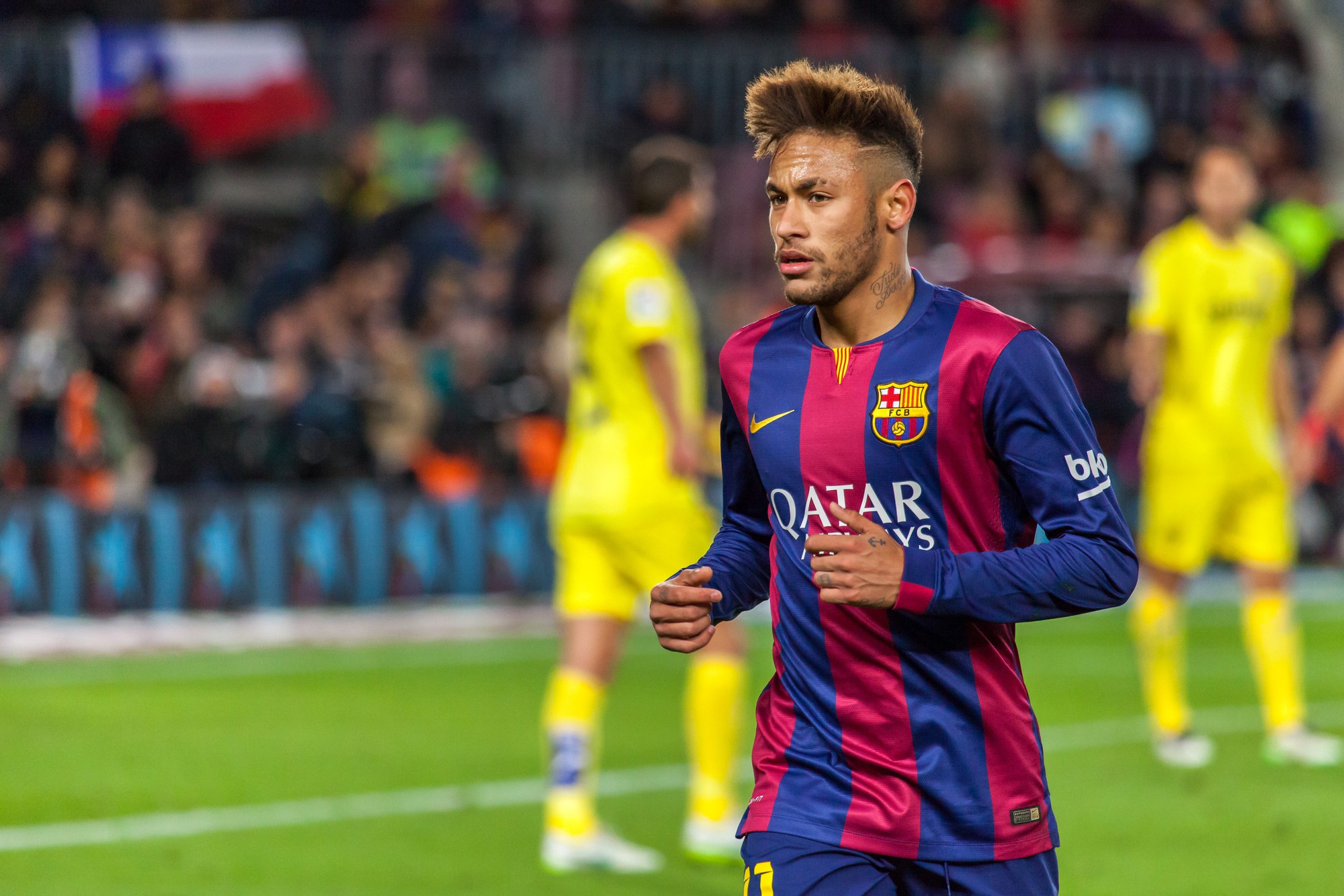 Neymar phải hoàn thuế 100.000 euro