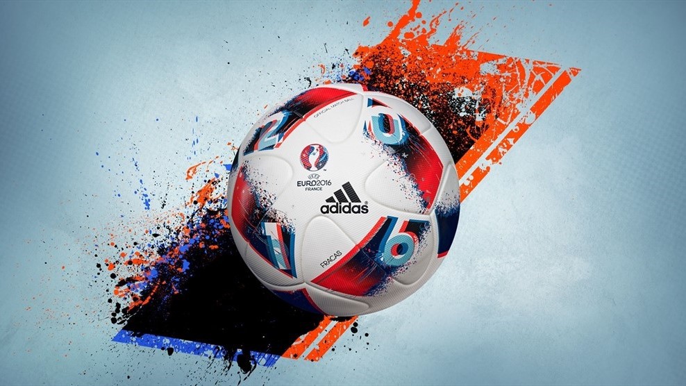 Nhật ký EURO 2016: Adidas tung mẫu bóng mới cho vòng 1/8