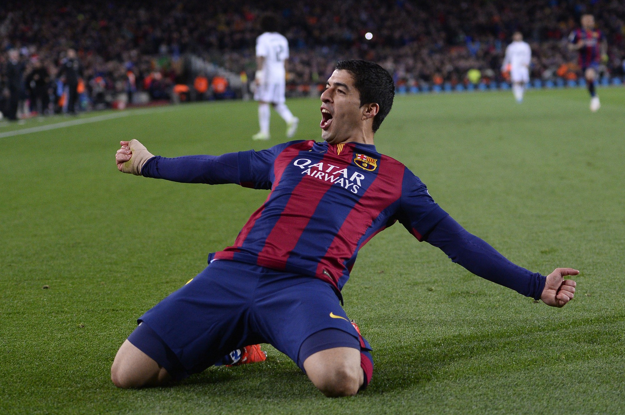 Nhìn lại 5 tuyệt phẩm của Suarez tại FIFA Club World Cup