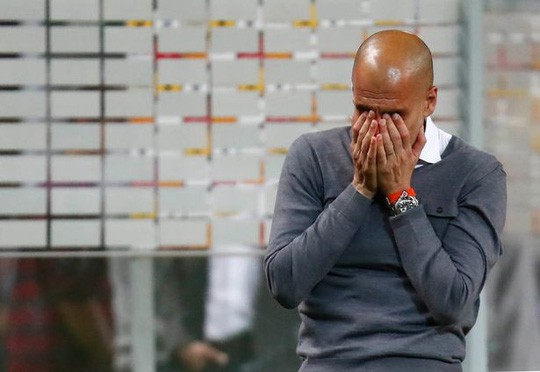Pep khóc như trẻ con trong ngày chia tay Bayern Munich