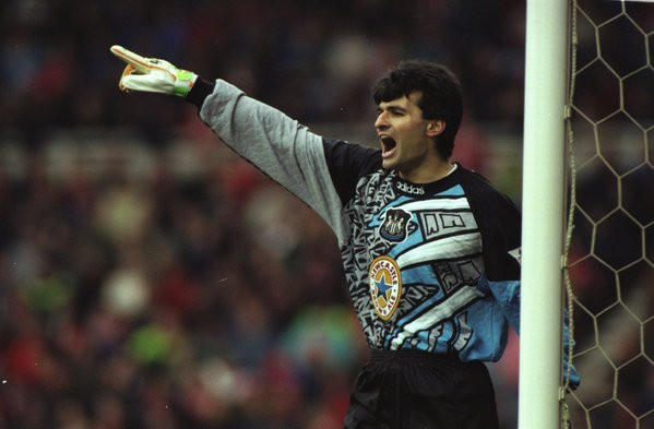 Peter Schmeichel sốc khi Pavel Srnicek qua đời ở tuổi 47