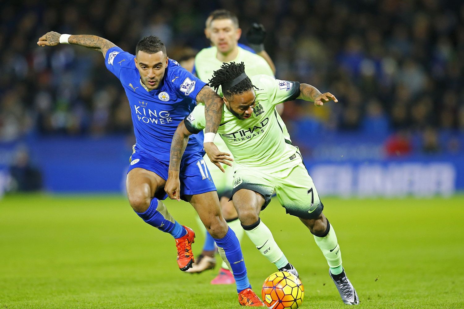 Raheem Sterling bị chễ giễu vì kiểu đầu như "trái dứa"