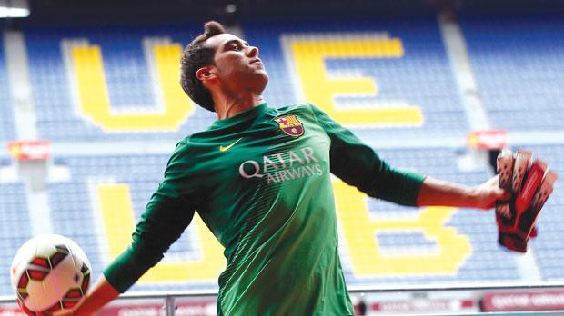 Bravo được tri ân đặc biệt trong ngày cuối cùng ở Barca