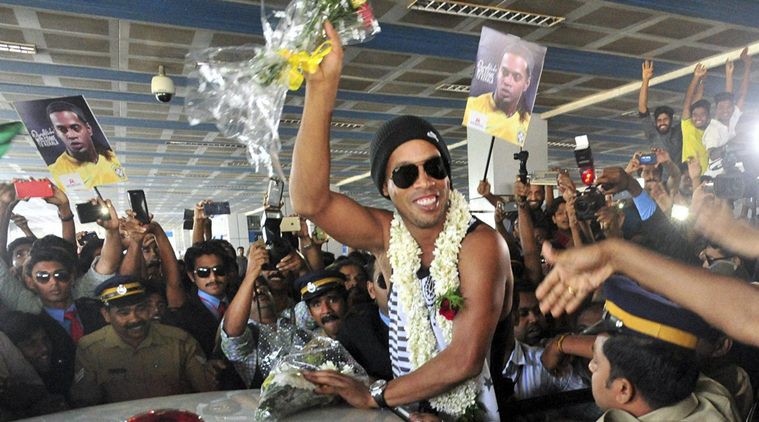 Ronaldinho suýt nhập viện vì tai nạn hy hữu