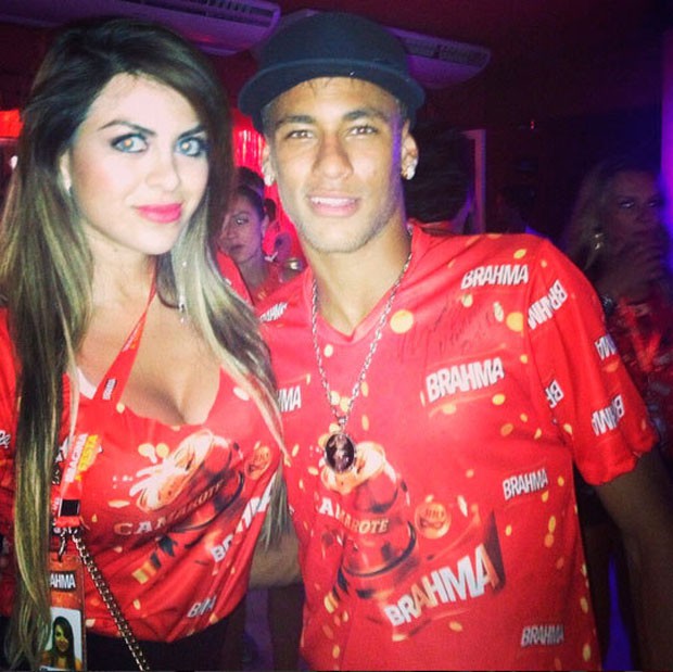 Neymar v&agrave; Rosaara Torales.