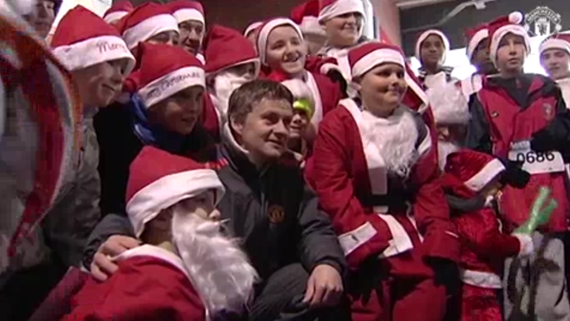 Sao MU hưởng ứng ngày hội Santa Run 2015