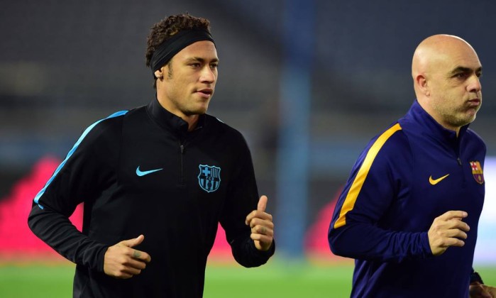 Sốc nặng với tin đồn Neymar đột tử trên sân tập