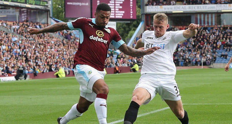 Video diễn biến chính trận đấu giữa Burnley và Swansea