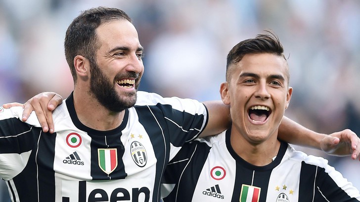 Video: Higuain tỏa sáng, Juve đè bẹp Sassuolo