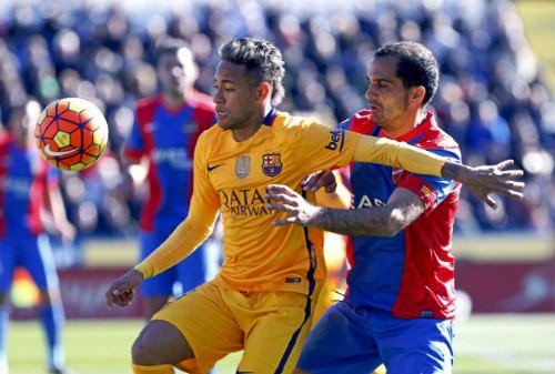 Video La Liga: Levante 0-2 Barcelona