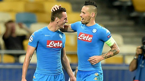 Video Milik lập cú đúp giúp Napoli hạ gục Dynamo Kyiv