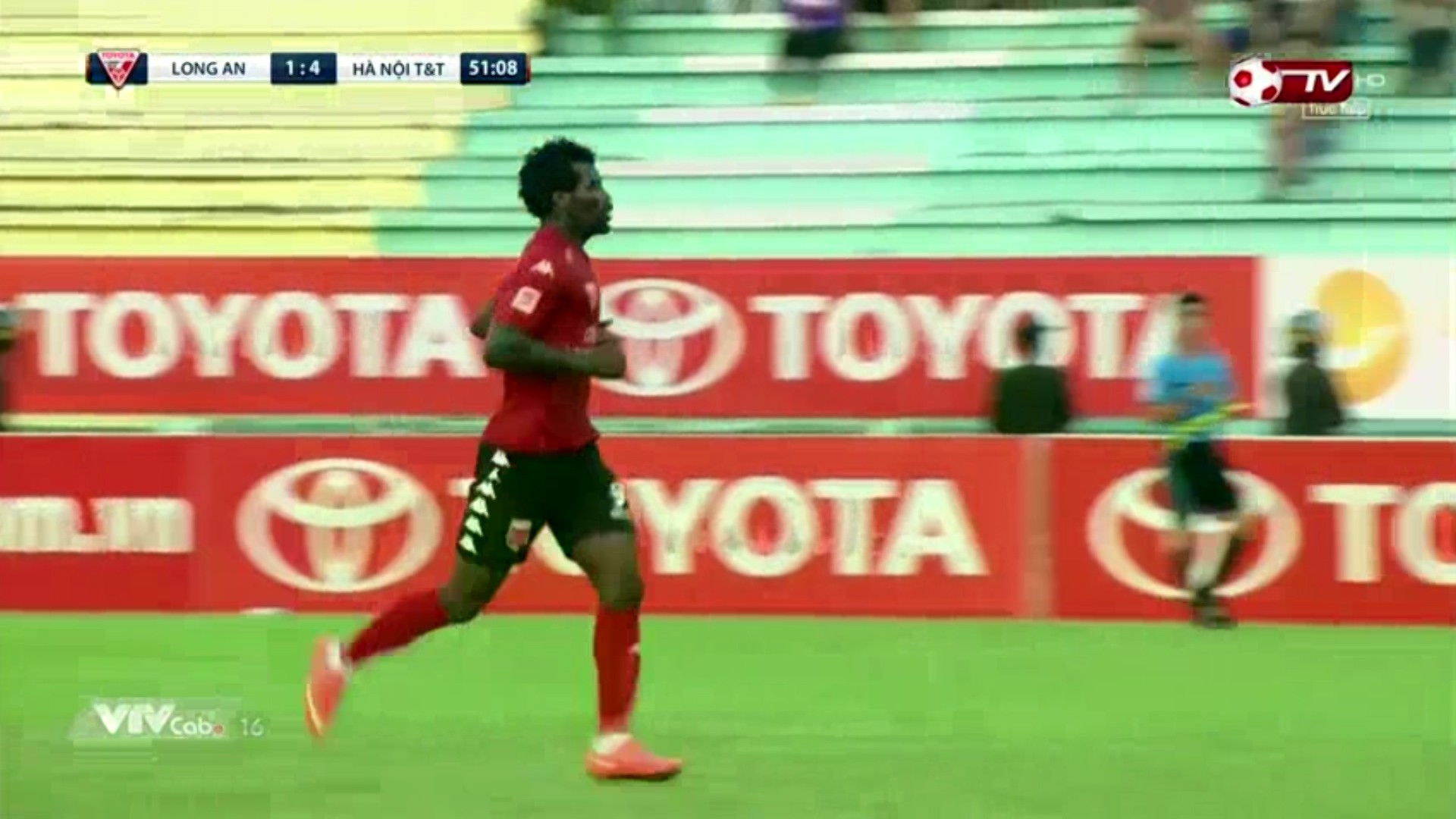 Video Vòng 6 V.League: Long An 2-5 Hà Nội T&T