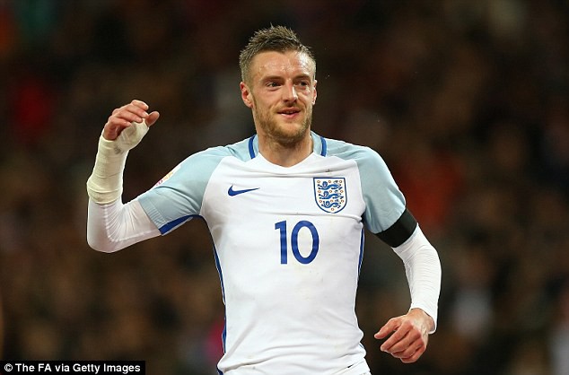 Wenger xác nhận Vardy sẽ ở lại Leicester