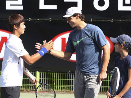 Lý Hoàng Nam gác vợt trước “thần tượng” của Rafael Nadal