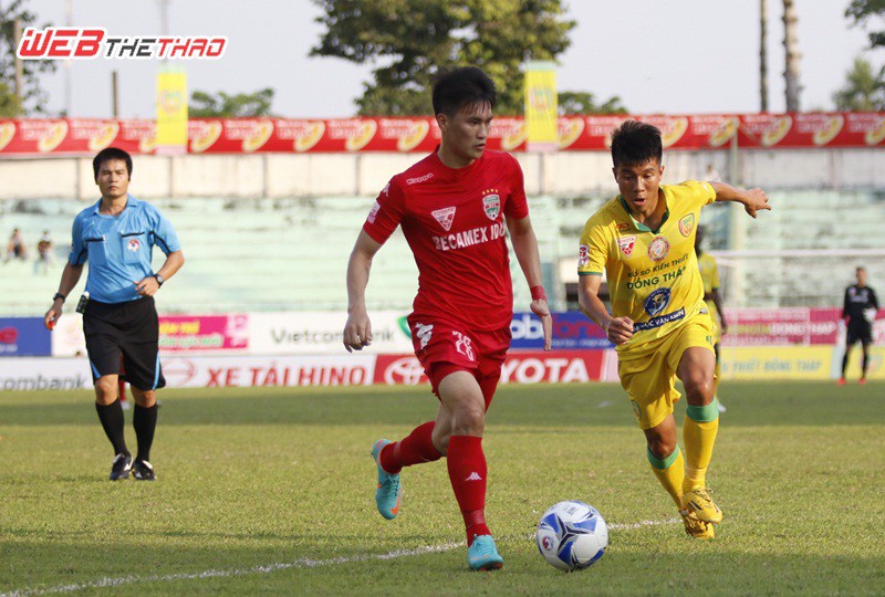 Anh Đức & Công Vinh tác chiến hạ Đồng Tháp như thế nào?