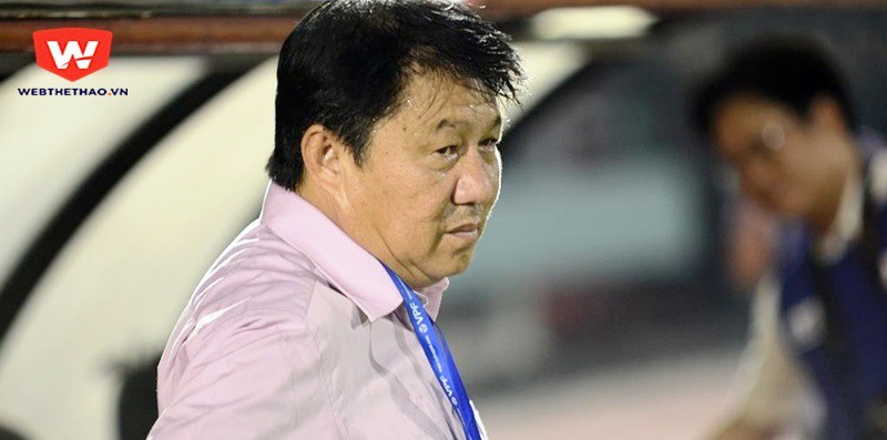 B.Bình Dương tạm chia tay GĐKT sau trận thua HA.GL