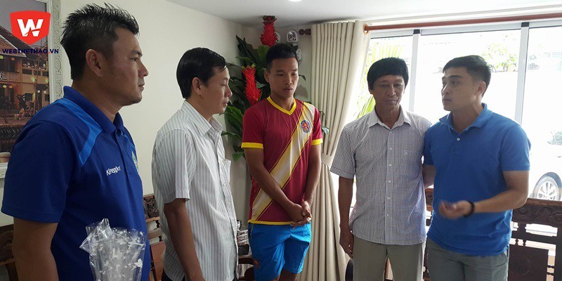 Đại diện XSKT.Cần Thơ lên TP.HCM xin lỗi Duy Long