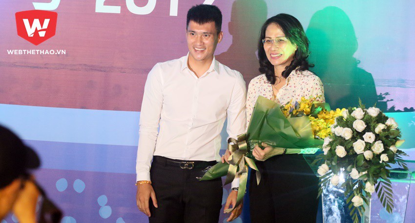 Buổi gặp mặt ý nghĩa của Công Vinh và hơn 50 cựu danh thủ TP.HCM