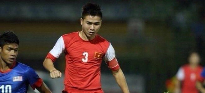 Cầu thủ SLNA bị cấm 5 trận, trả viện phí vì đấm gãy mũi đối thủ