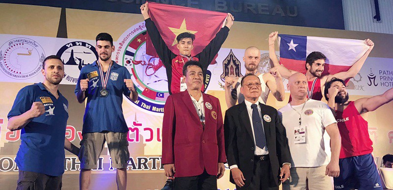 Hạ võ sỹ Hy Lạp, Duy Nhất vô địch Muay Thái ở Thái Lan