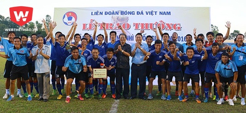 Giải hạng Nhất 2017 có 7 đội tranh tài?