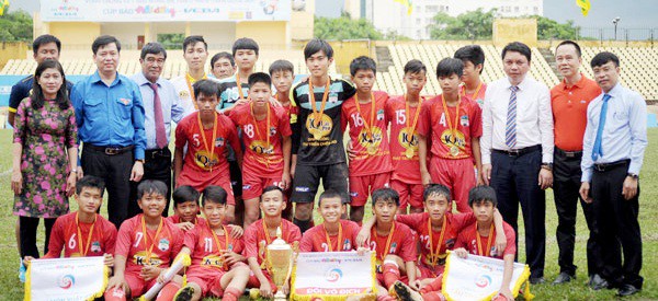 HLV Đinh Hồng Vinh tiết lộ bí mật giúp U13 HAGL vô địch