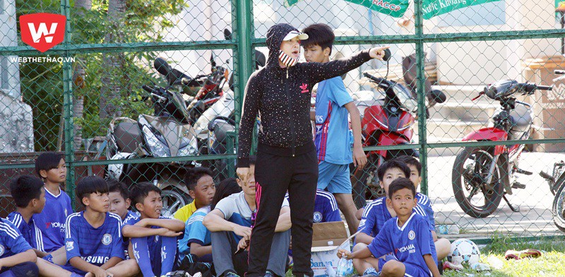 "Nữ tướng" U13 học đường từng đi đá bóng thuê ở Nha Trang