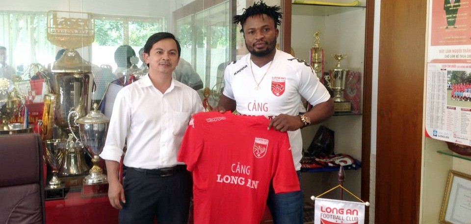 Long An tậu “Voi rừng” và cựu tài năng bóng đá Nam Định