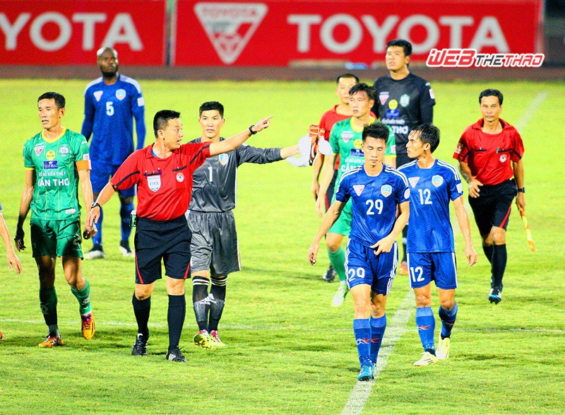 Từ những thay đổi của VPF đến nỗi buồn V.League 2016