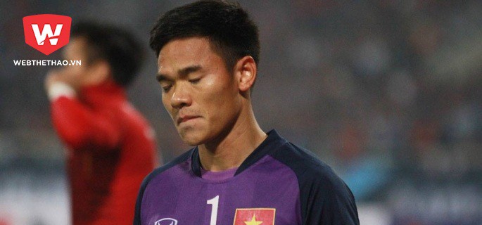 Thủ môn Nguyên Mạnh bị Hữu Thắng gạch tên ở VL Asian Cup 2019