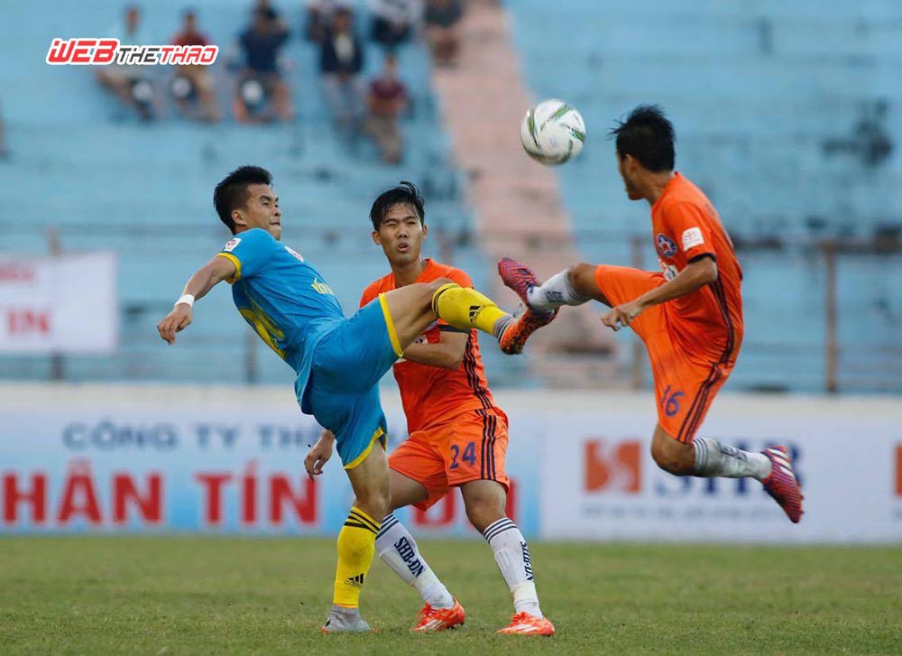 Trọng tài “cướp” kỷ lục bàn thắng nhanh nhất V.League?
