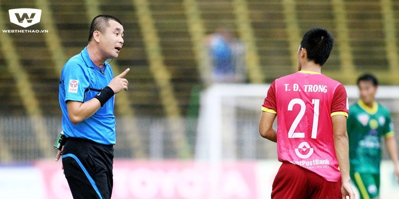 Trọng tài V.League bị mất niềm tin nghiêm trọng và nỗi lo vỡ trận