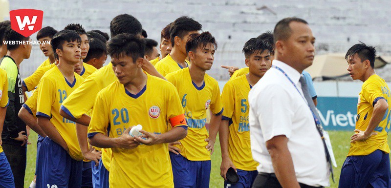 Tân binh U.20 Việt Nam giúp Hà Nội "giật" chức vô địch của PVF