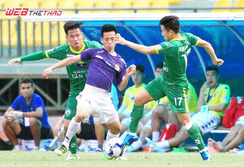 "Văn Quyết nôn nóng lập công trong ngày trở lại"