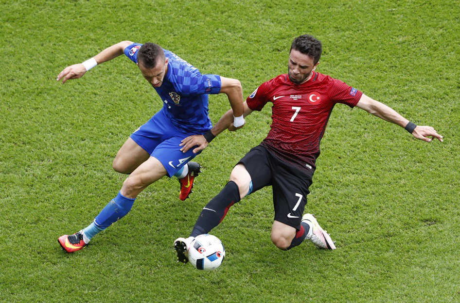 V.League với EURO 2016: Sẽ có loạt đá luân lưu
