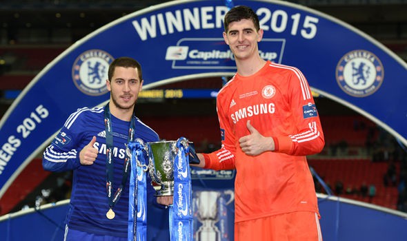 Chelsea sẽ l&agrave;m tất cả để ''tr&oacute;i'' Hazard c&ugrave;ng Courtois l&acirc;u d&agrave;i