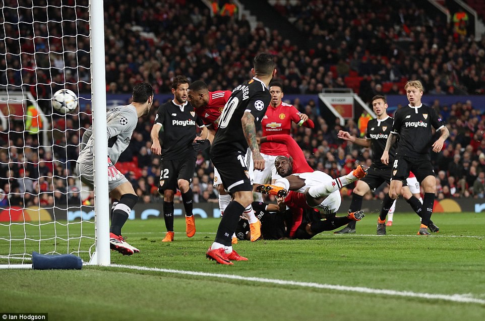 h&igrave;nh ảnh: Lukaku đ&atilde; ghi b&agrave;n thứ 5 ở UCL m&ugrave;a n&agrave;y nhưng n&oacute; đ&atilde; trở n&ecirc;n v&ocirc; nghĩa
