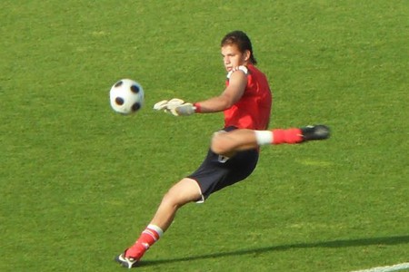 Ederson t&aacute;i sinh từ CLB hạng 3 BĐN, Ribeirao