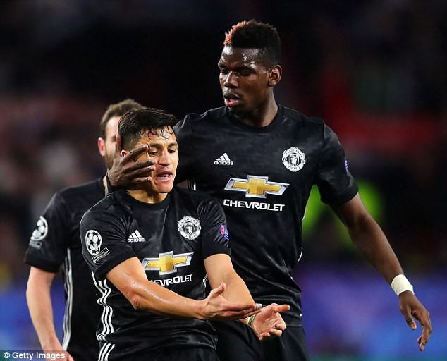 h&igrave;nh ảnh: Pogba kh&ocirc;ng hưởng lợi g&igrave; từ sự hiện diện của Sanchez