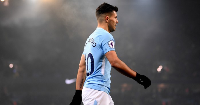 Aguero đang đối mặt nguy cơ lỡ World Cup vì chấn thương đầu gối Hình ảnh: Aguero đang đối mặt nguy cơ lỡ World Cup vì chấn thương đầu gối