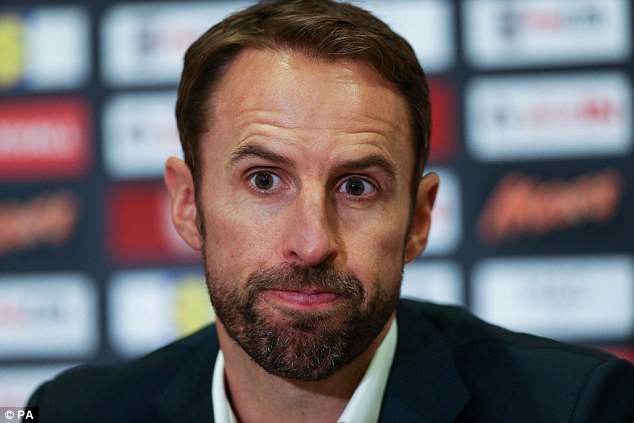 HLV Southgate sẵn sàng cho vợ và bạn gái thoải mái ''chăm sóc'' tuyển thủ Anh ở World Cup năm sau HLV Southgate sẵn sàng cho vợ và bạn gái thoải mái ''chăm sóc'' tuyển thủ Anh ở World Cup năm sau