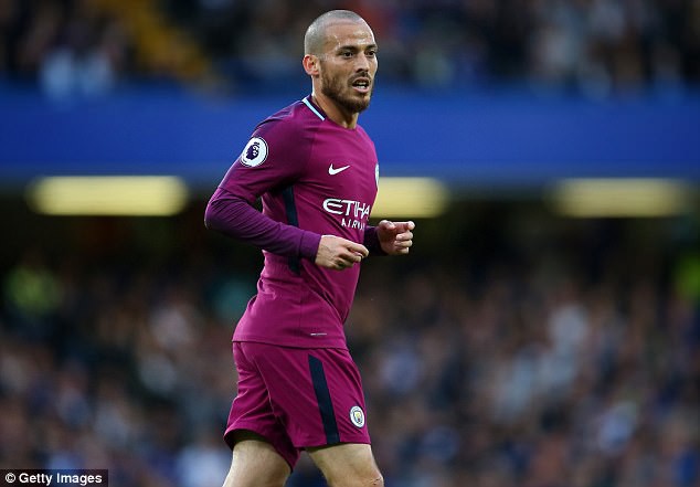 Man City tự tin sẽ ''trói'' được Silva, người đã có 7 năm khoác áo CLB Man City tự tin sẽ ''trói'' được Silva, người đã có 7 năm khoác áo CLB