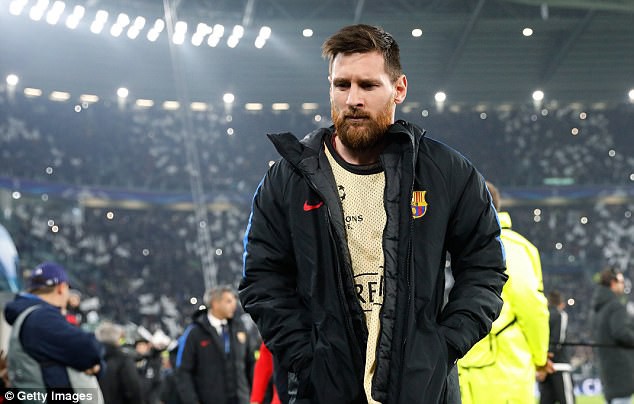 Messi chỉ vào sân từ ghế dự bị ở trận gặp Juventus lượt đấu trước Messi chỉ vào sân từ ghế dự bị ở trận gặp Juventus lượt đấu trước