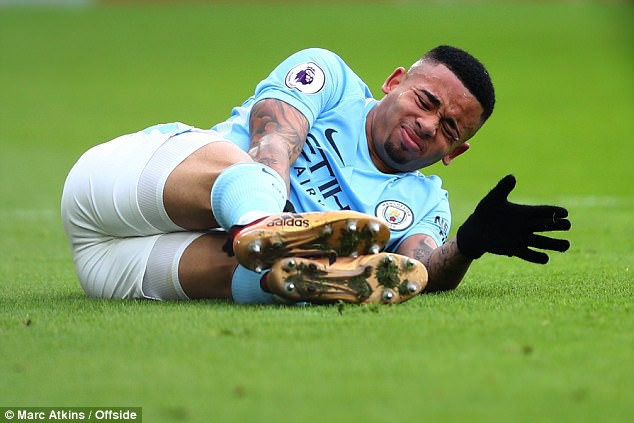 H&igrave;nh ảnh: Chấn thương của Jesus khiến đội h&igrave;nh Man City c&agrave;ng mỏng