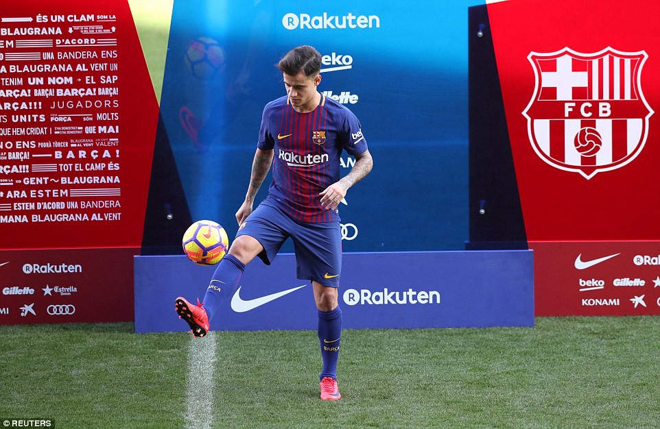 H&igrave;nh ảnh: Coutinho vừa ch&iacute;nh thức ra mắt tại s&acirc;n Camp Nou