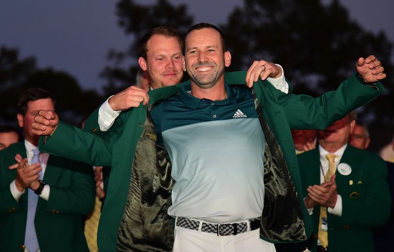 Sergio Garcia, Golfer người TBN đã đăng quang và mặc áo xanh ở giải Major Augusta năm ngoái hình ảnh: Sergio Garcia, Golfer người TBN đã đăng quang và mặc áo xanh ở giải Major Augusta năm ngoái
