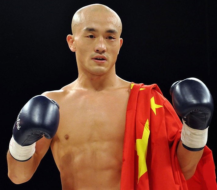 Yi Long không được xác nhận là ''võ sư võ cổ truyền''...? Yi Long không được xác nhận là ''võ sư võ cổ truyền''...?