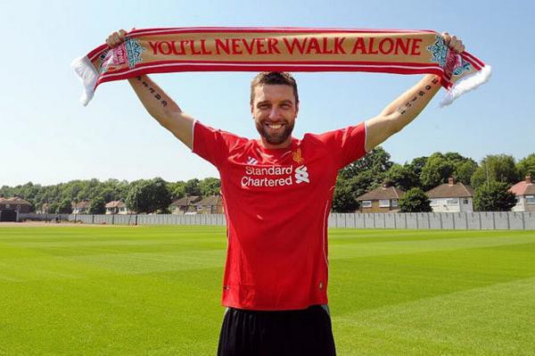H&igrave;nh ảnh: Rickie Lambert ng&agrave;y ra mắt ở Liverpool